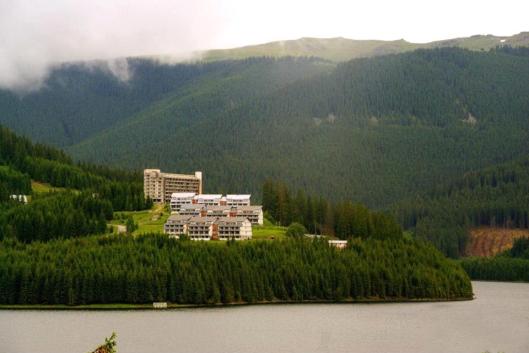 lacul Vidra lake Voineasa hotels Romania Carpathians mountains most beautiful landscapes
