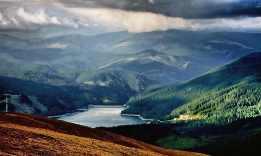 lacul Vidra lake Voineasa Romania Carpathians mountains beautiful natural landscapes